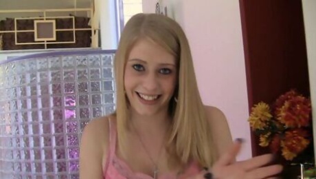 Oral trailer with elegant Allie James from